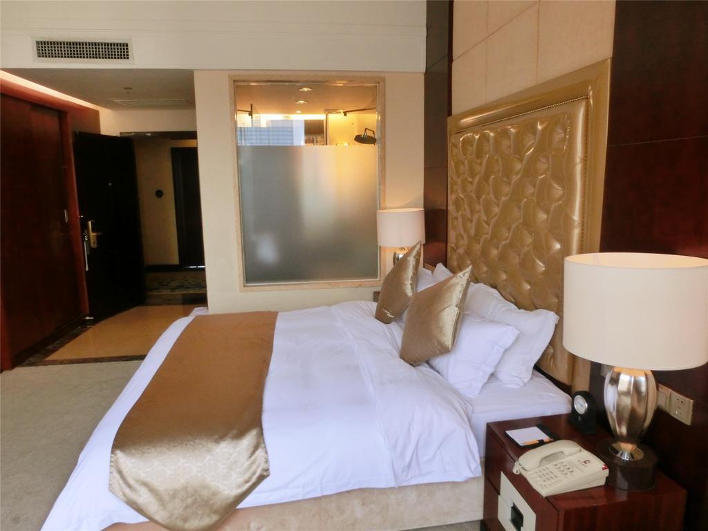 Yue Xiu Hotel Guangzhou Værelse billede